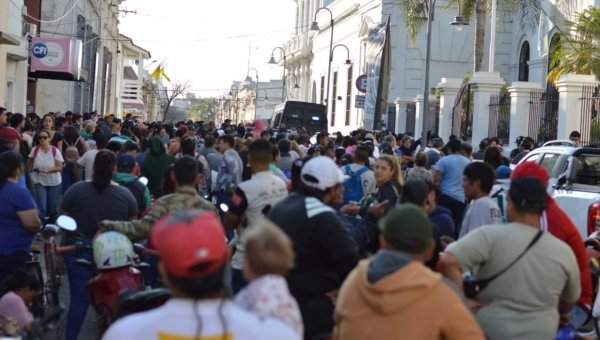 Repudio vecinal en Corrientes por el aumento del boleto de colectivos